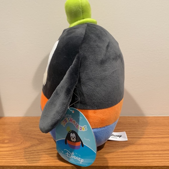 Squishmallow Disney Goofy 8” - Picture 3 of 5